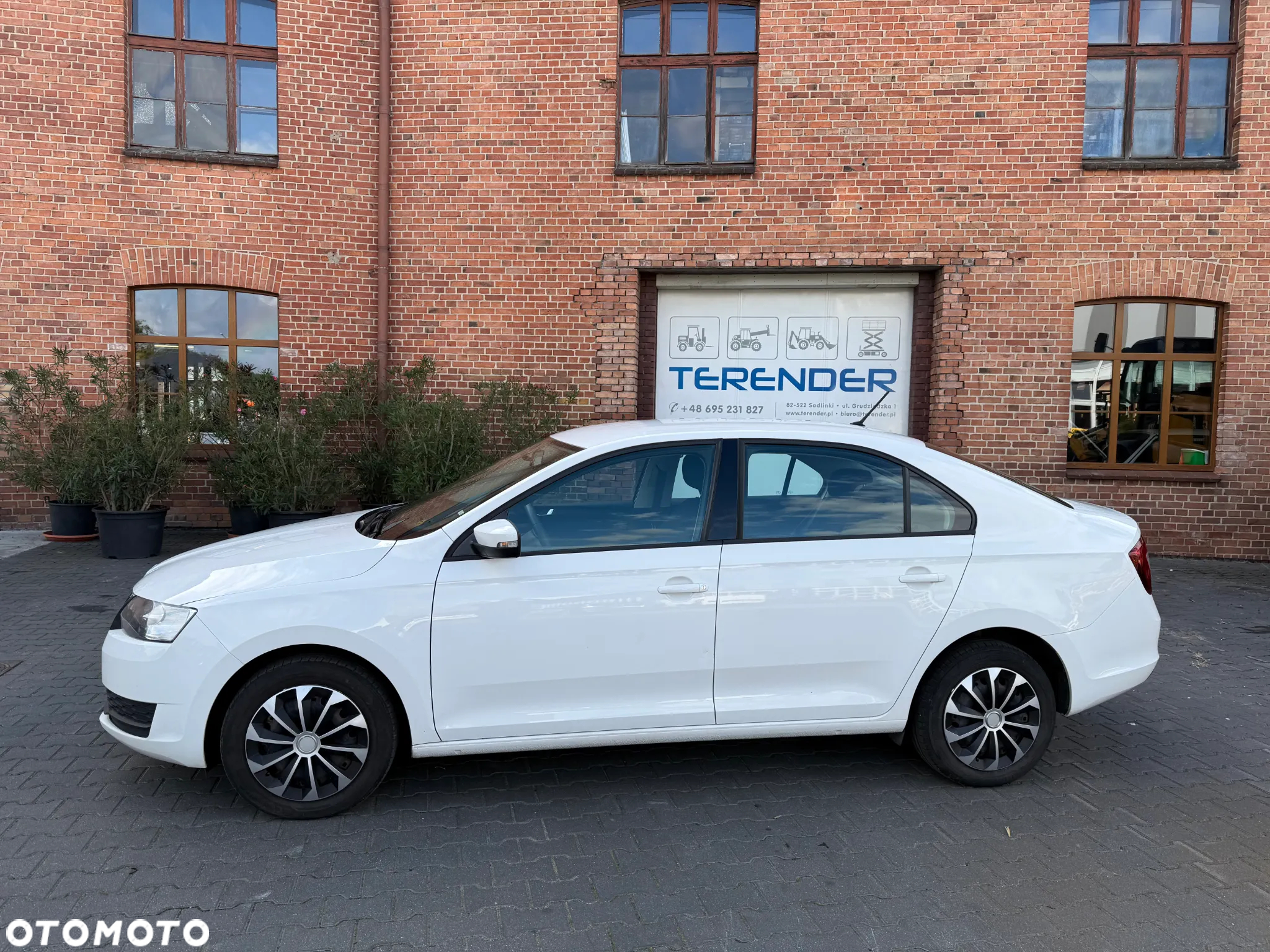 Skoda RAPID 1.6 TDI DPF Ambition - 2