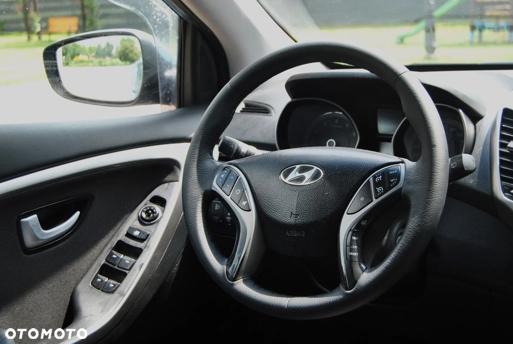 Hyundai i30 1.4 Select - 10