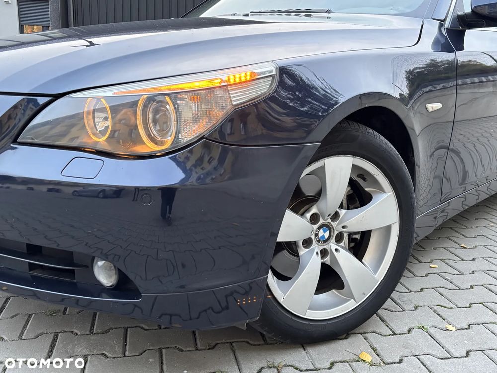 BMW Seria 5 525i - 2