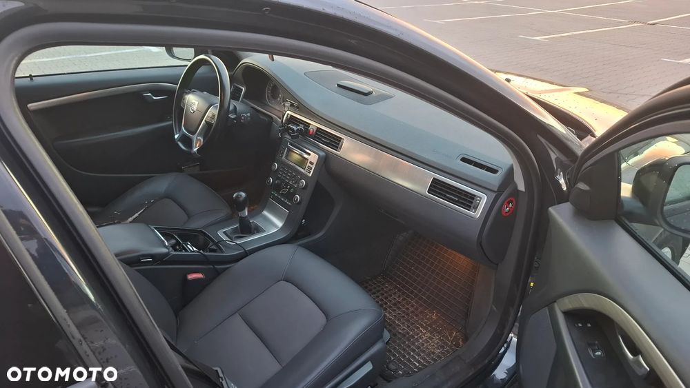 Volvo V70 2.0D Kinetic - 17