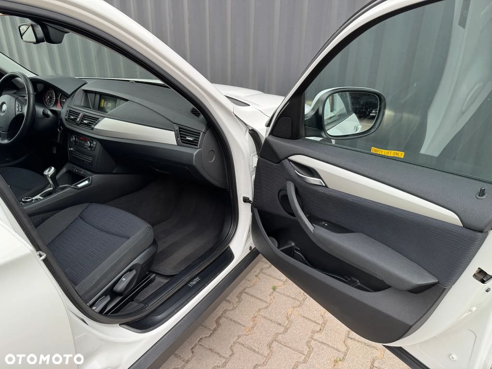 BMW X1 sDrive18d - 16
