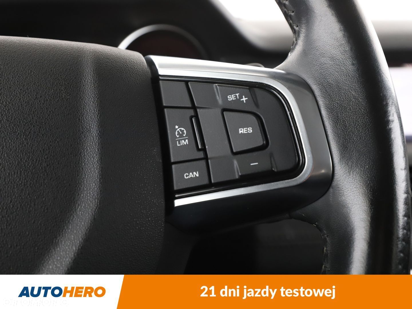 Land Rover Discovery Sport 2.0 TD4 HSE - 27