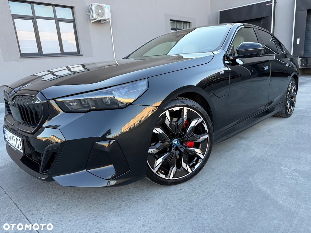 BMW Seria 5 550e xDrive PHEV M Sport - 2