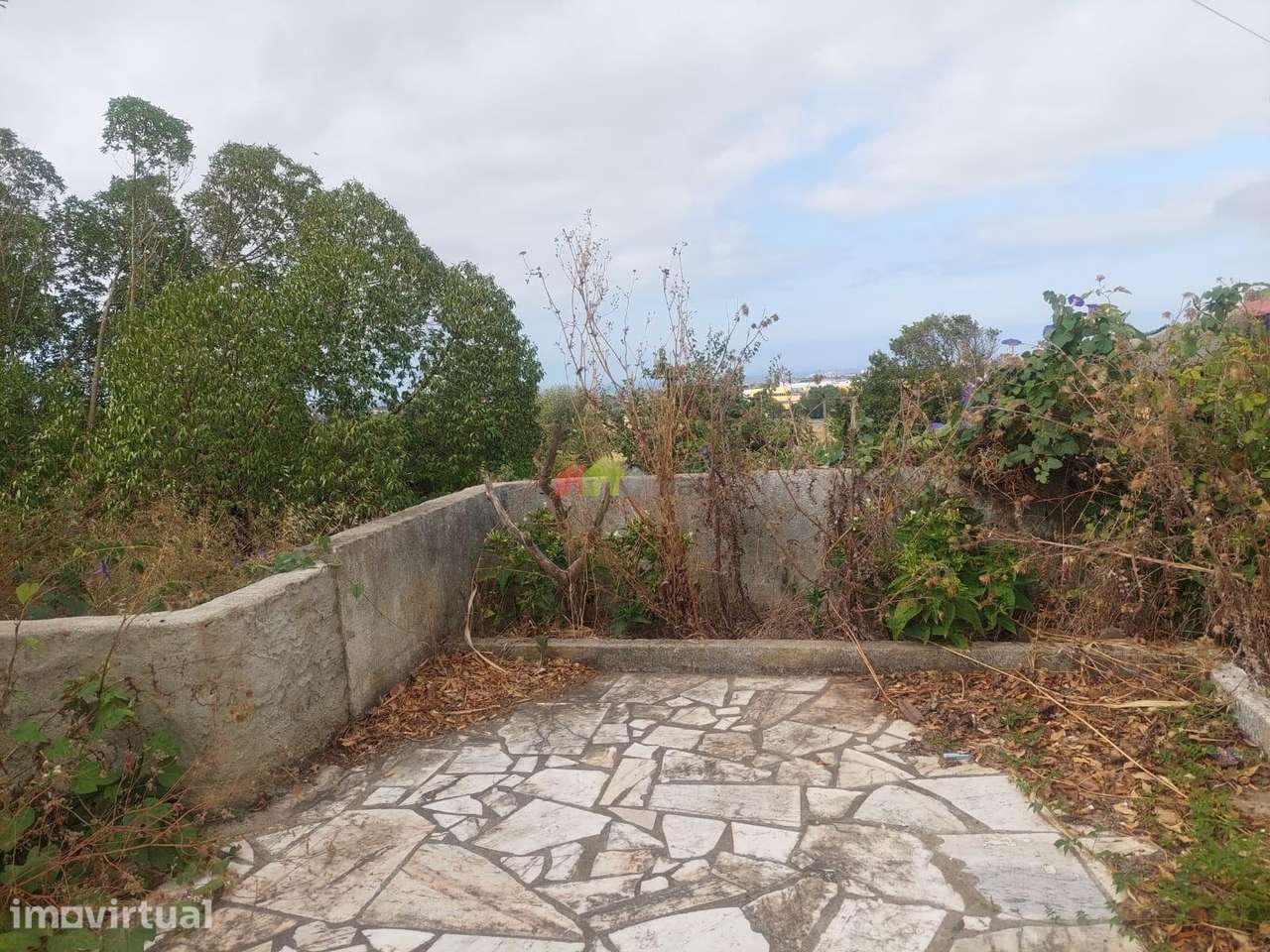 Terreno com 1.700 m2 e Moradia Térrea | Vista Rio | Próximo do Taguspa - Grande imagem: 3/9