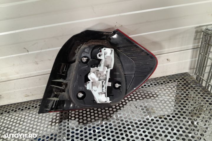 Lampa / Tripla stop dreapta pe aripa BMW Seria 1 E81/E82/E87/E88 [fac - 2