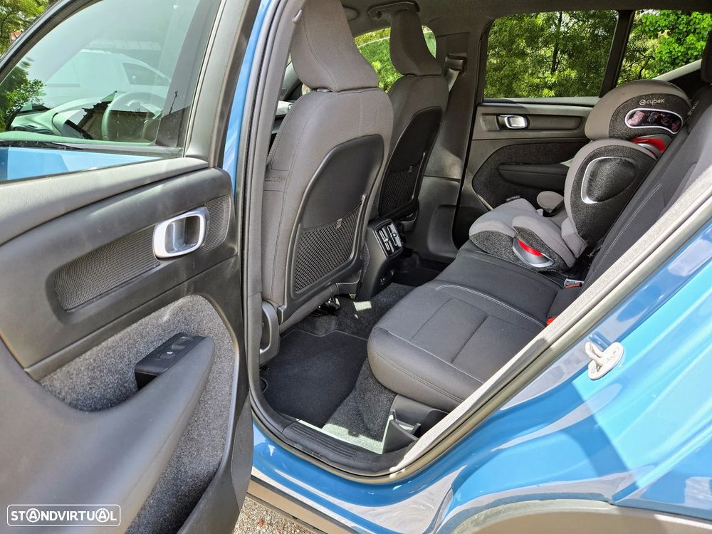 Volvo XC 40 Recharge Plus — fotografia 10