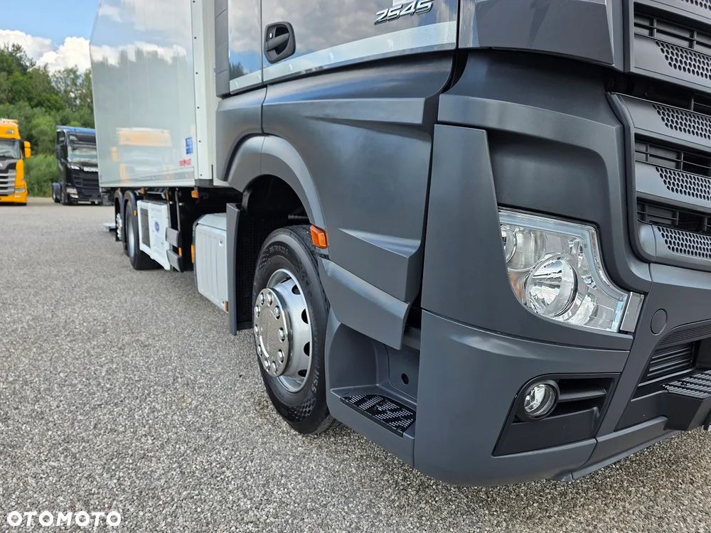 Mercedes-Benz Actros 2545 6x2 Chłodnia WINDA - 30