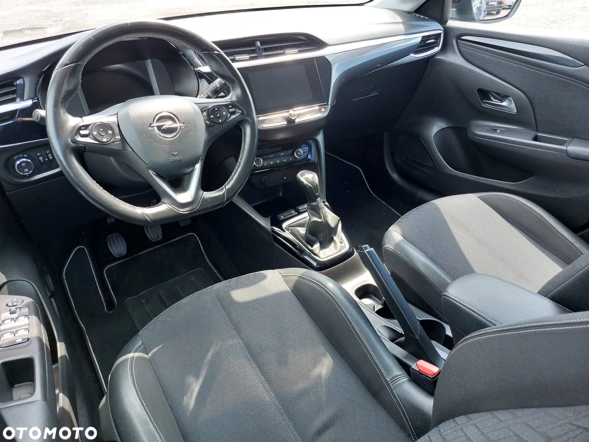 Opel Corsa 1.2 Elegance S&S - 17