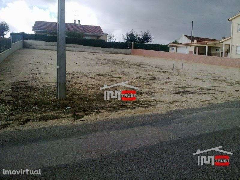 Lote de Terreno para exposições ou stand automoveis - Grande imagem: 3/5