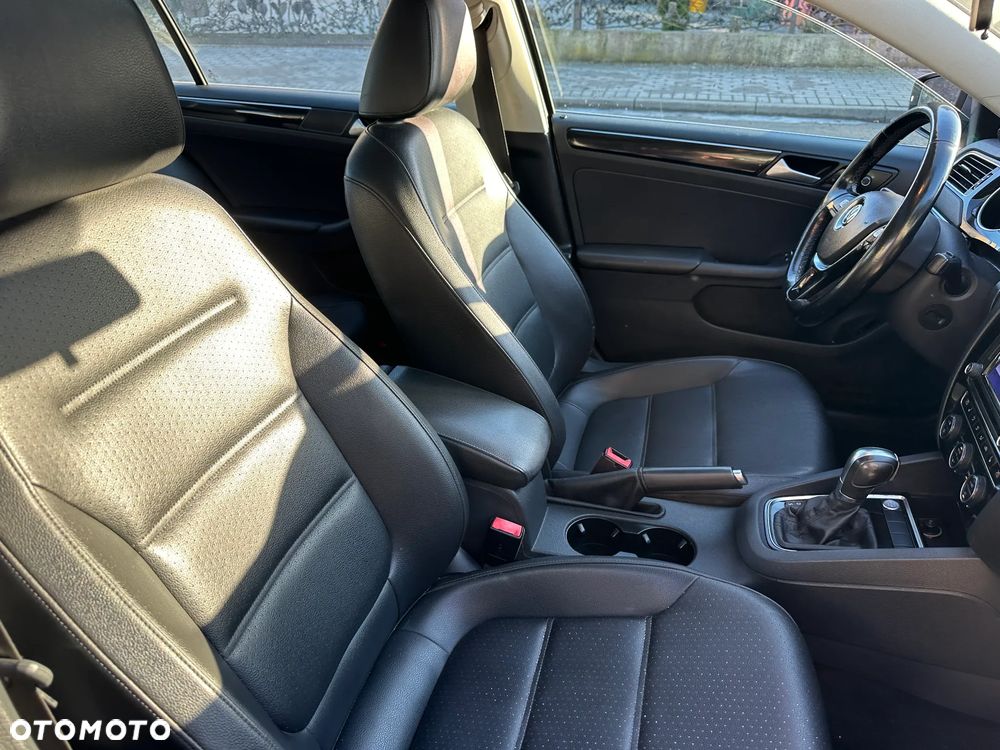 Volkswagen Jetta - 19