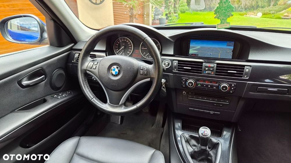 BMW Seria 3 - 16