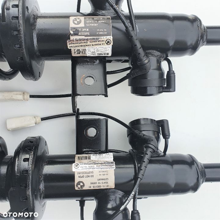 BMW F10 F11 AMORTYZATOR PRZÓD P/L 6863120 6863119 2WD - 2