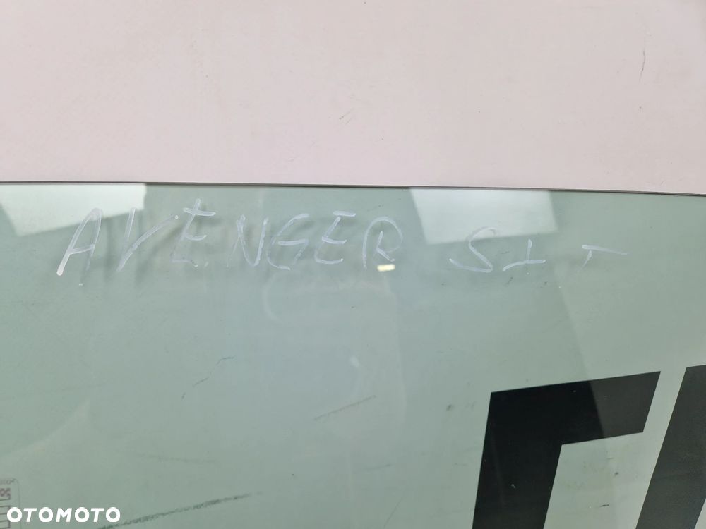 Szyba tył tylna lewa Jeep Avenger - 2