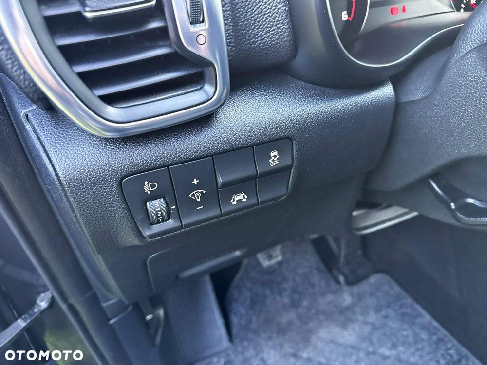 Kia Sportage 1.7 CRDI Business Line L 2WD - 22