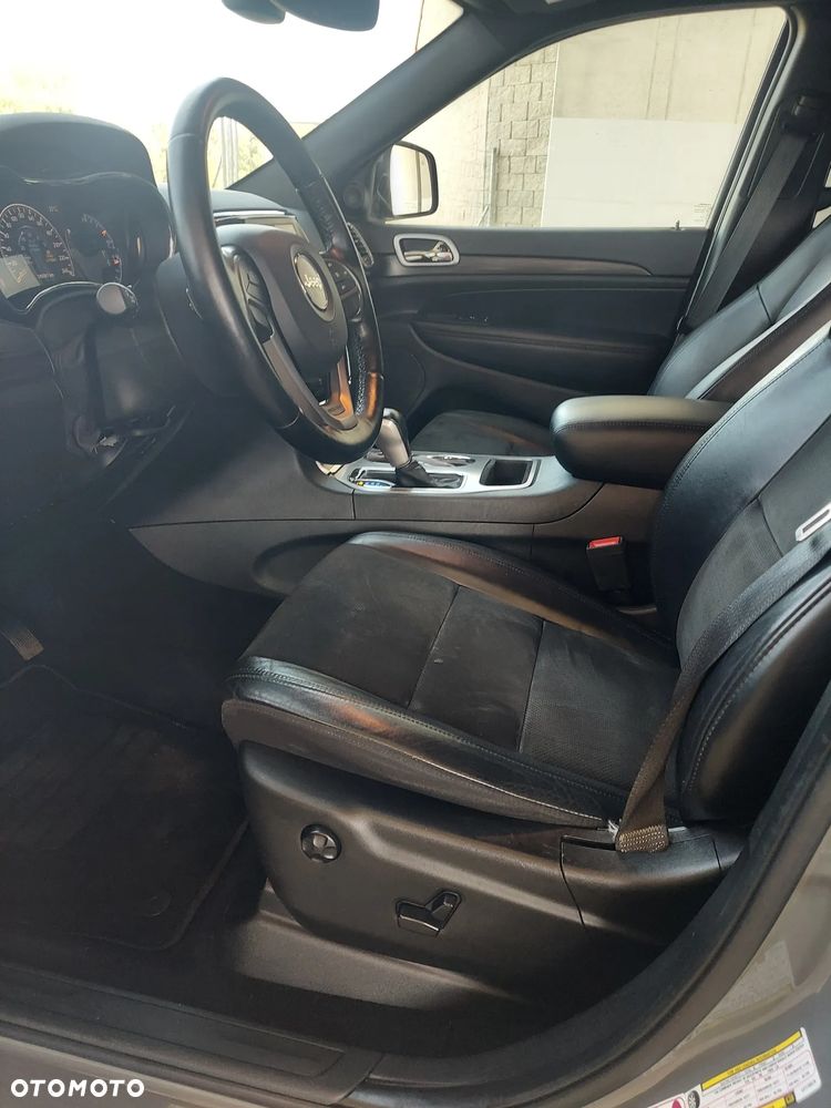Jeep Grand Cherokee - 13