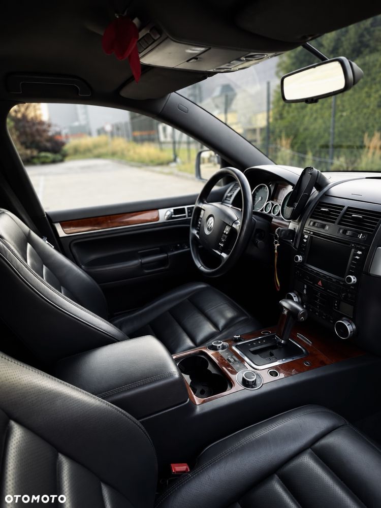Volkswagen Touareg - 8