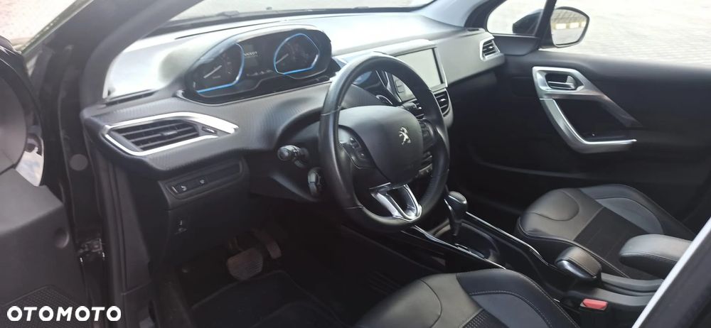 Peugeot 2008 1.2 Pure Tech GPF Crossway S&S EAT6 - 23