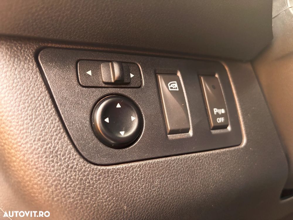 Dacia Spring Expression - 14