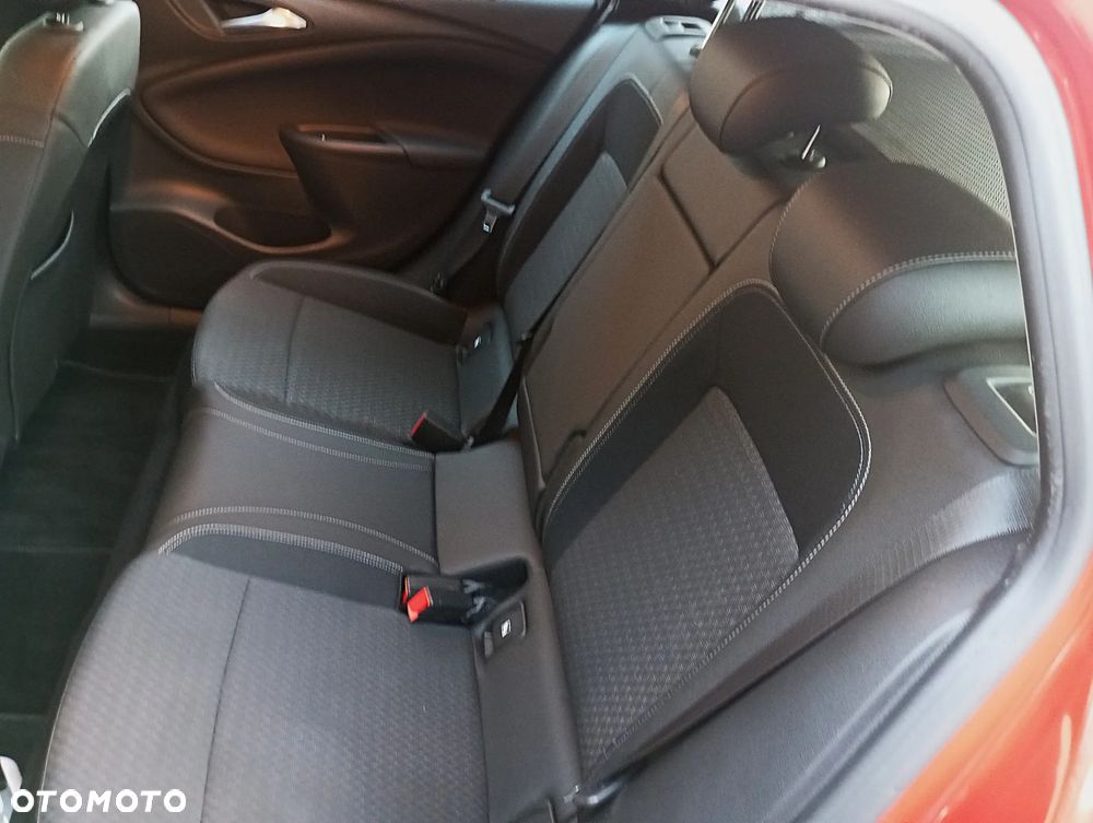 Opel Astra 1.6 BiTurbo D Start/Stop Ultimate - 6