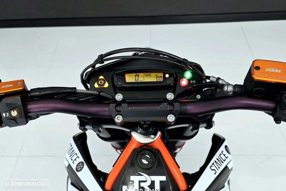 KTM 690 - 15