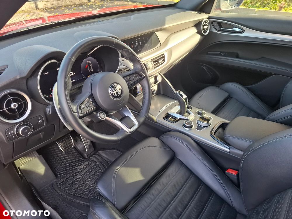 Alfa Romeo Stelvio 2.0 Turbo Veloce Q4 - 14