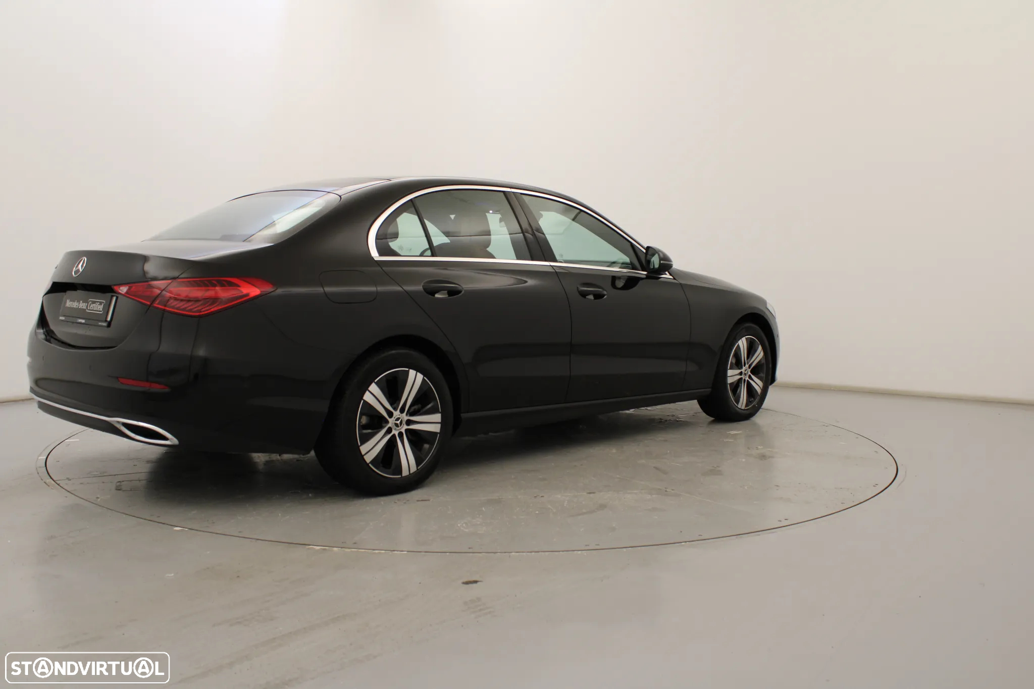 Mercedes-Benz C 300 e - 6