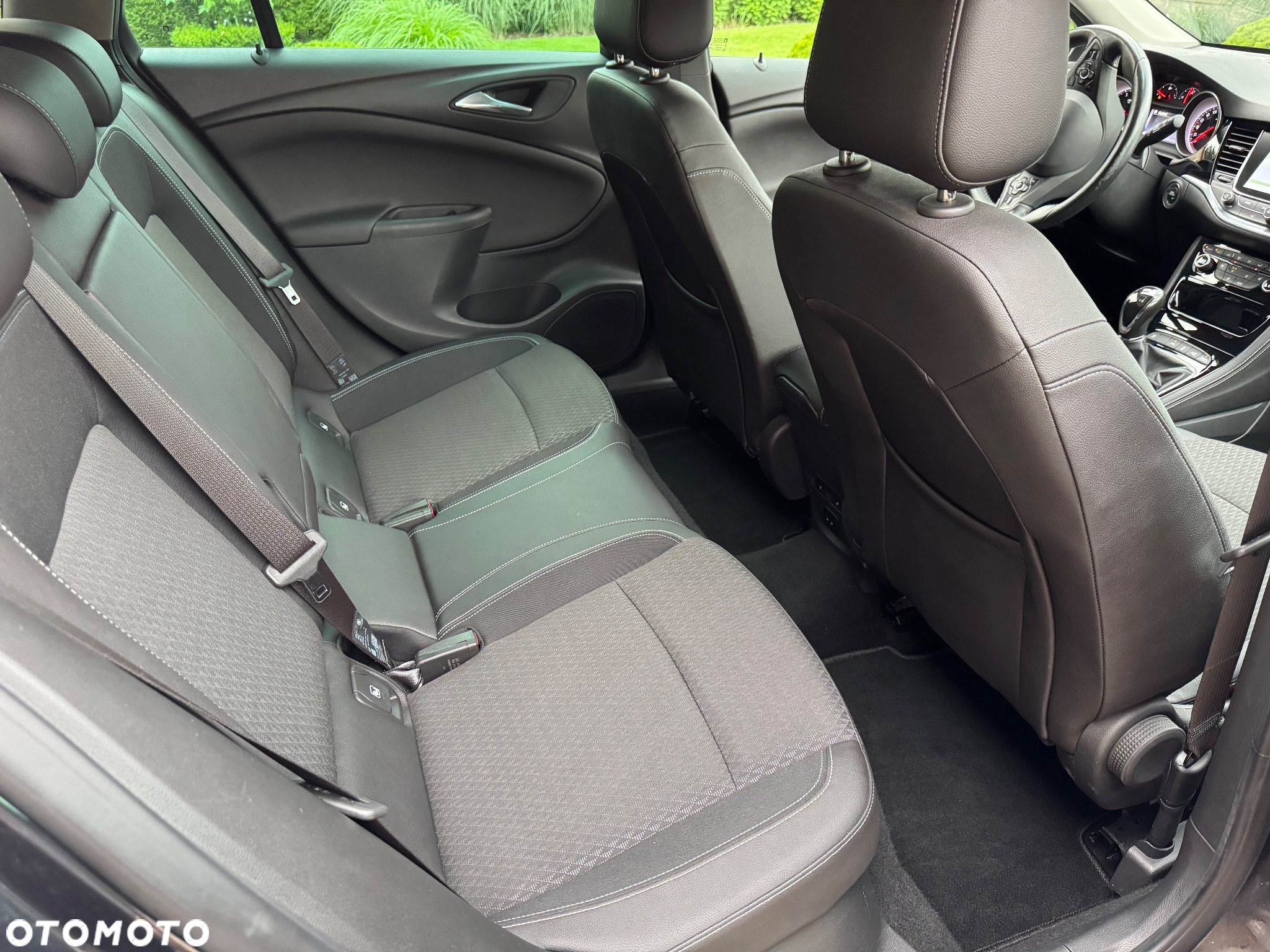 Opel Astra 1.4 Turbo Start/Stop Sports Tourer Innovation - 26