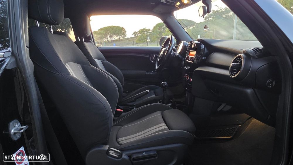 MINI 3 Portas Cooper D - 10