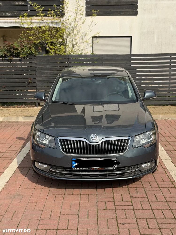 Skoda Superb 2.0 TDI Ambition - 1