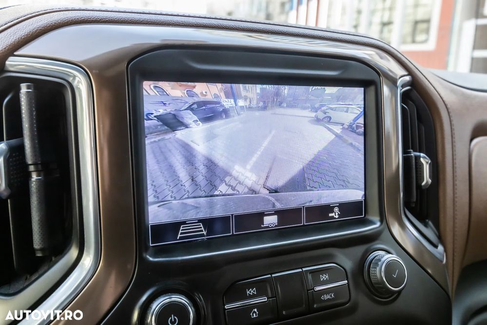 Chevrolet Silverado - 37