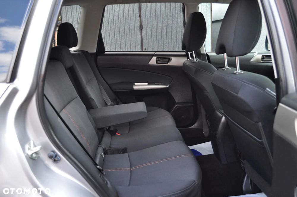 Subaru Forester 2.0D Exclusive - 13