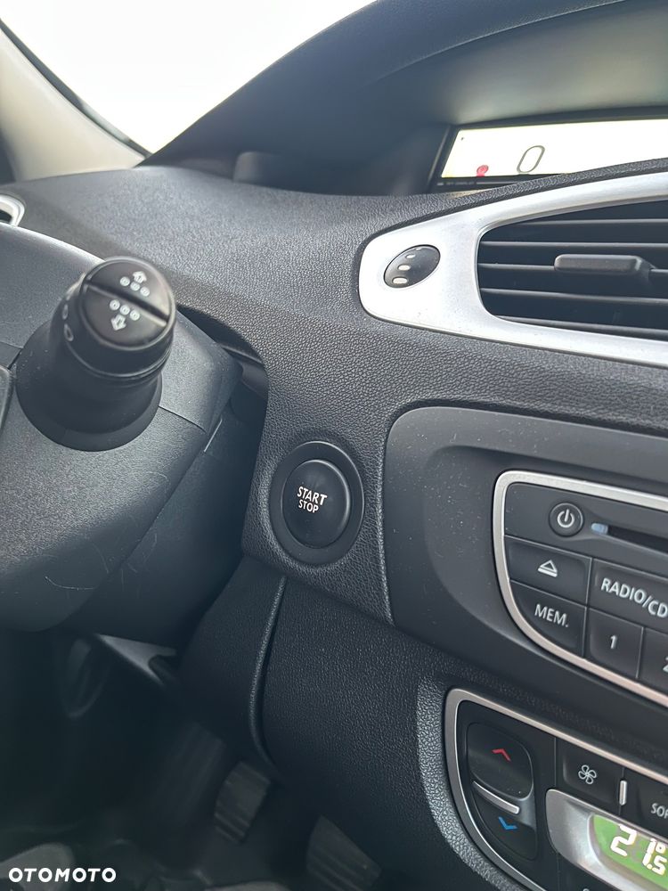 Renault Scenic - 22