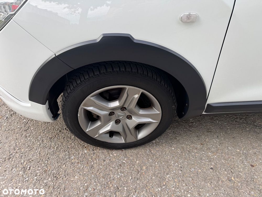 Dacia Lodgy 1.5 Blue dCi Stepway S&S EU6d - 32
