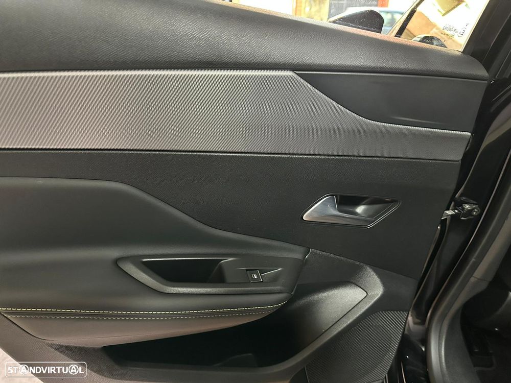 Peugeot 308 1.6 Hybrid GT Pack e-EAT8 - 41