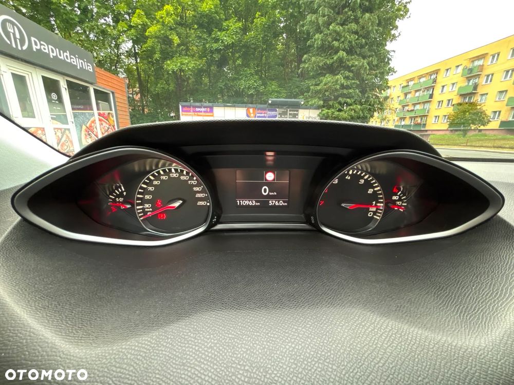 Peugeot 308 1.2 PureTech GPF Allure S&S - 27