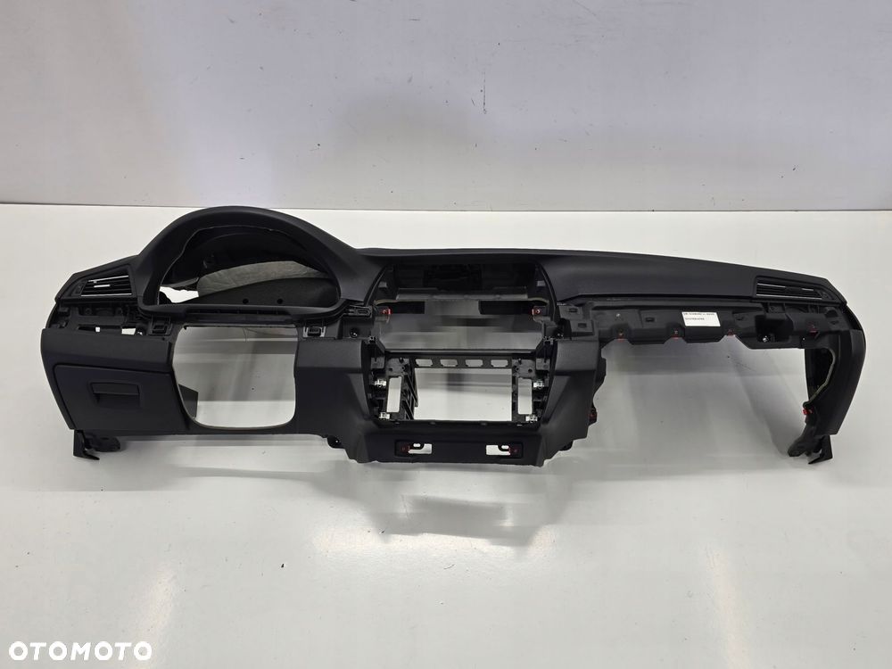 BMW 5 F10 F11 LIFT DESKA ROZDZIELCZA KOKPIT AIRBAG PASY 9166657 - 2