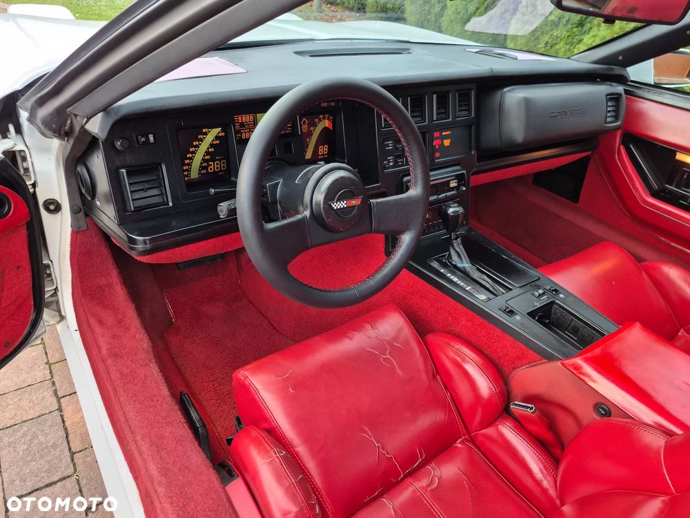 Chevrolet Corvette - 7