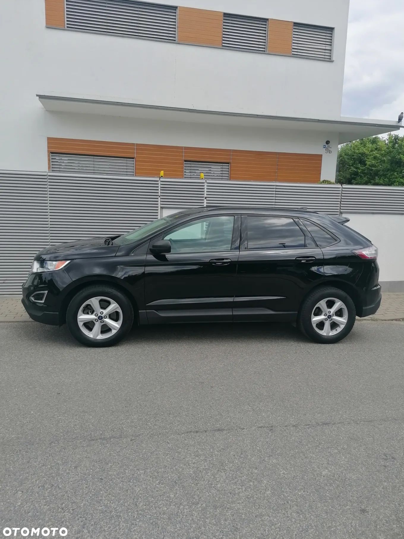Ford Edge - 1