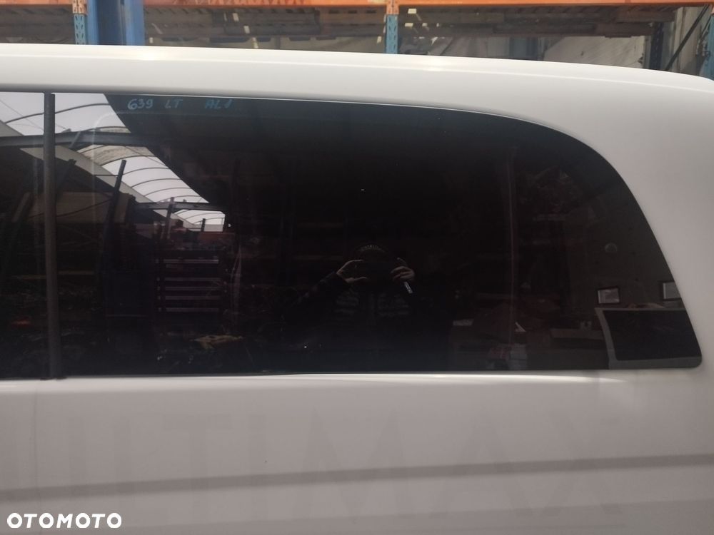 Szyba tylna tyl lewa karoseryjna Vito 639 LONG uchylna