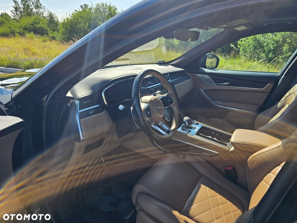 Jaguar F-Pace 3.0 D300 mHEV AWD R-Dynamic HSE - 9
