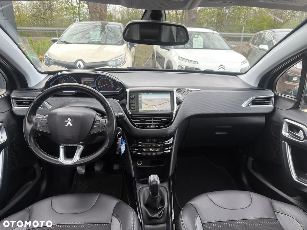 Peugeot 2008 1.2 Pure Tech GPF Allure S&S - 8