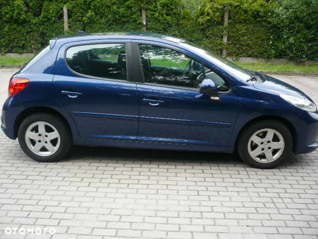 Peugeot 207 1.4 16V Presence - 2