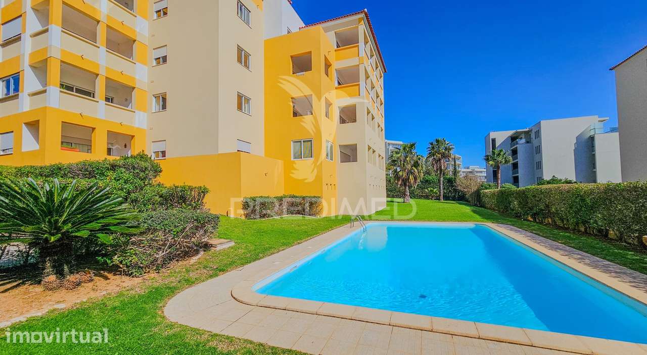 Penthouse T4 com Piscina, garagem e Vista Mar a apenas 300metros do... - Grande imagem: 2/40