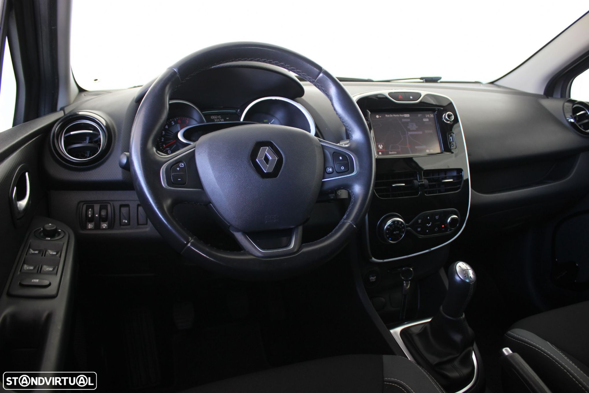 Renault Clio 0.9 TCe Limited - 19