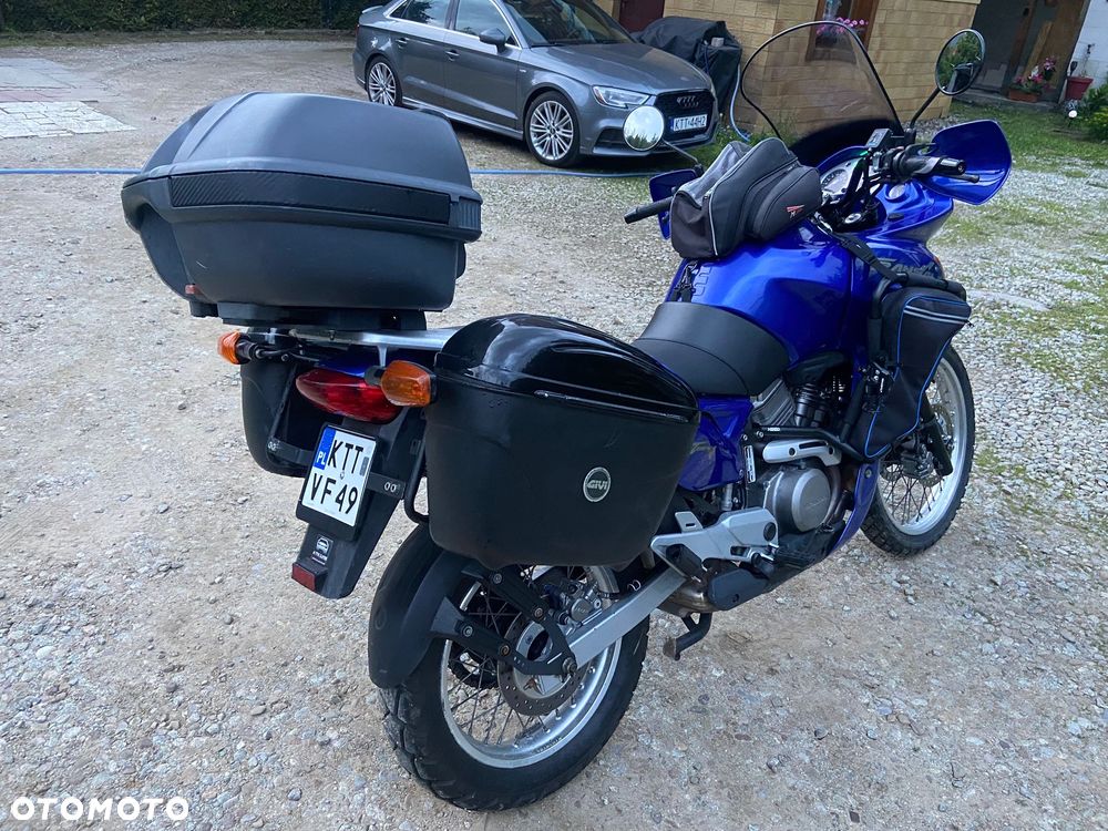 Honda XL - 6