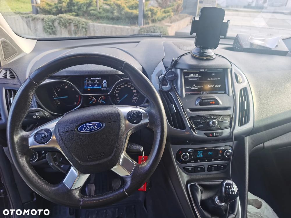 Ford Tourneo Connect Grand - 8
