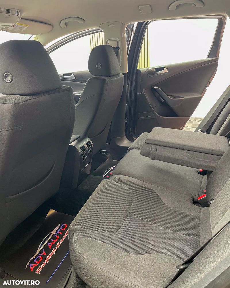 Volkswagen Passat Variant 2.0 Blue TDI DSG SCR Comfortline - 12