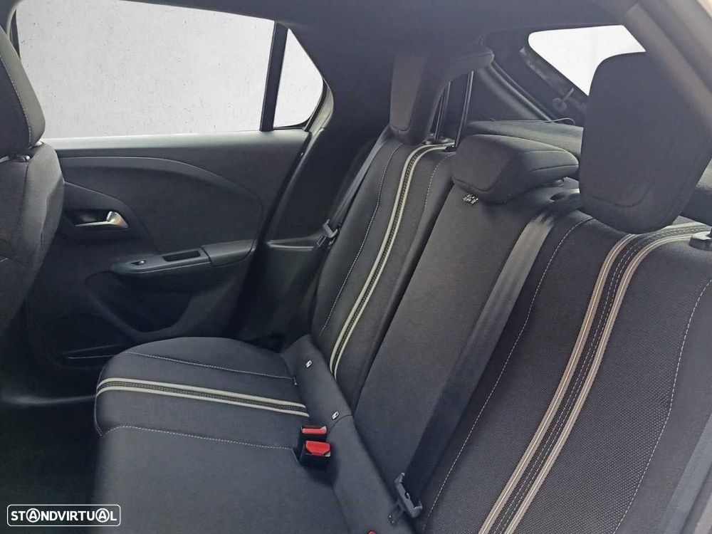 Opel Corsa 1.2 T GS - 10