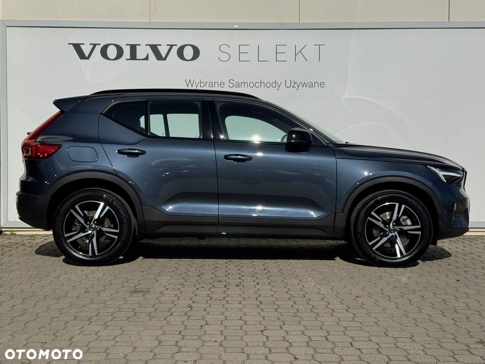 Volvo XC 40 B3 Plus Dark - 8