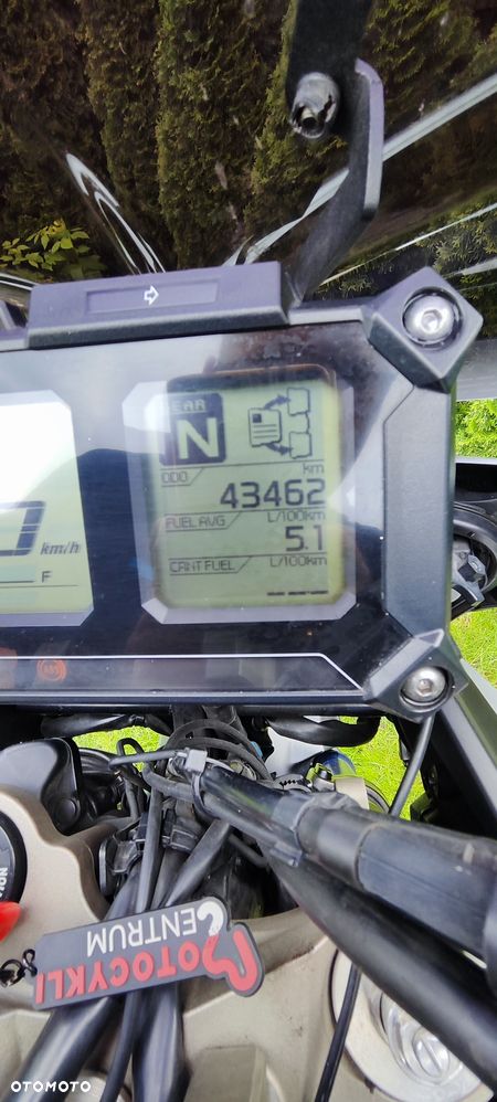 Yamaha MT - 12